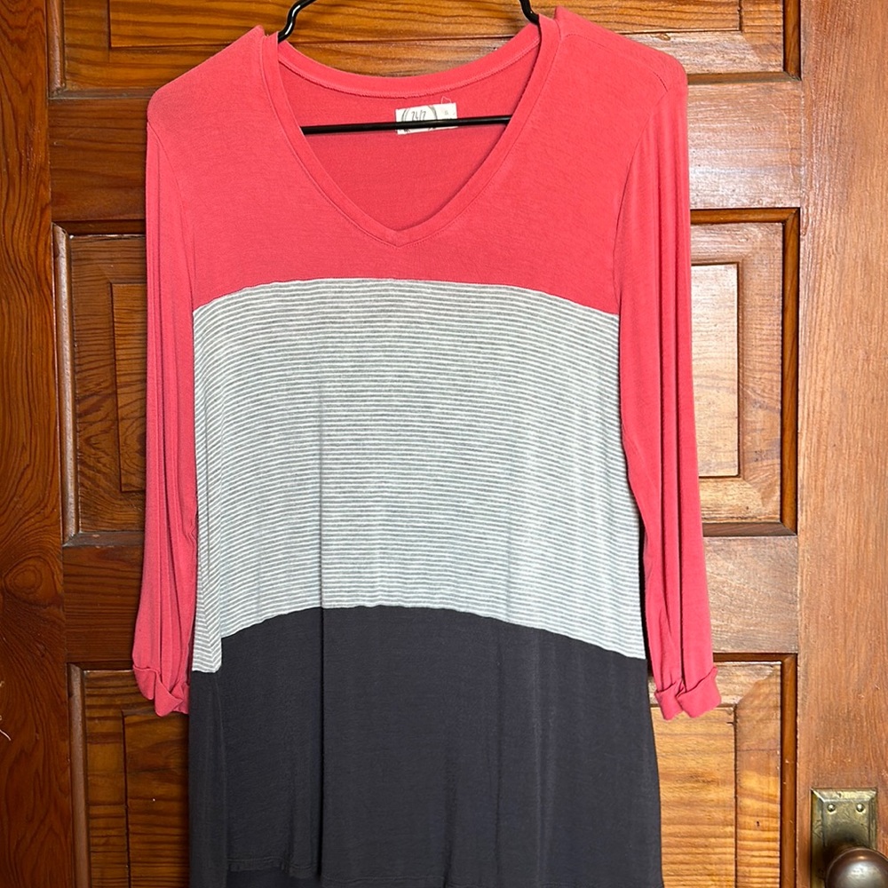 Women’s size small Maurice’s quarter length sleeve dress shirt